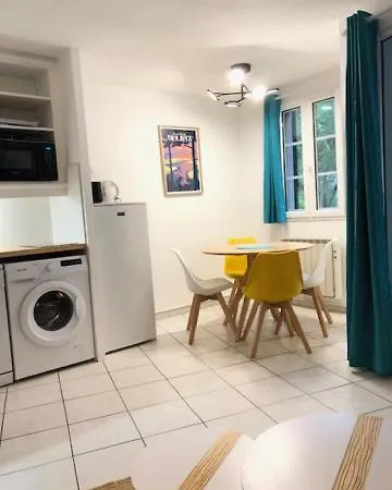 T2 Pres De La Et Du Club House Du Golf * מולייטס-אה-מא