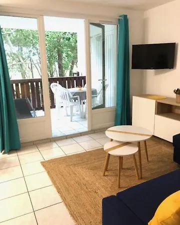 T2 Pres De La Et Du Club House Du Golf מולייטס-אה-מא